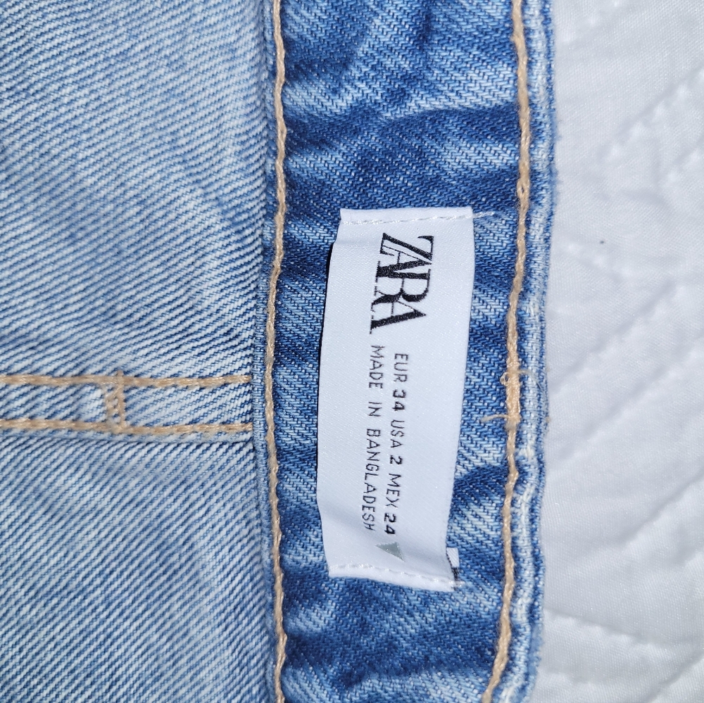 Zara Size 2  Blue Jean Shorts Distressed High-Waisted. New. - Picture 5 of 10